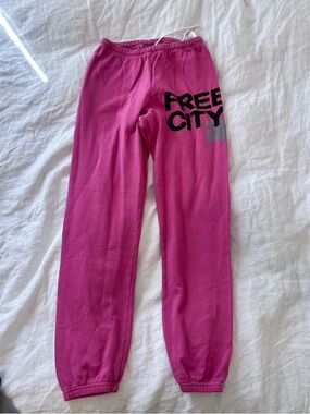 freecity  Pink Sweatpants